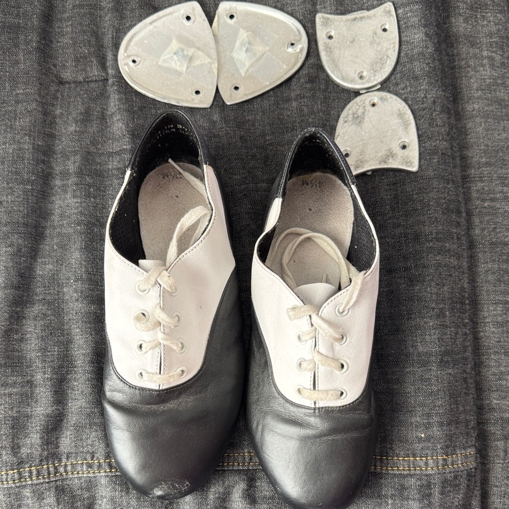 Kid ballet tap shoes Black and White Dance Shoes two sets of taps with screws
